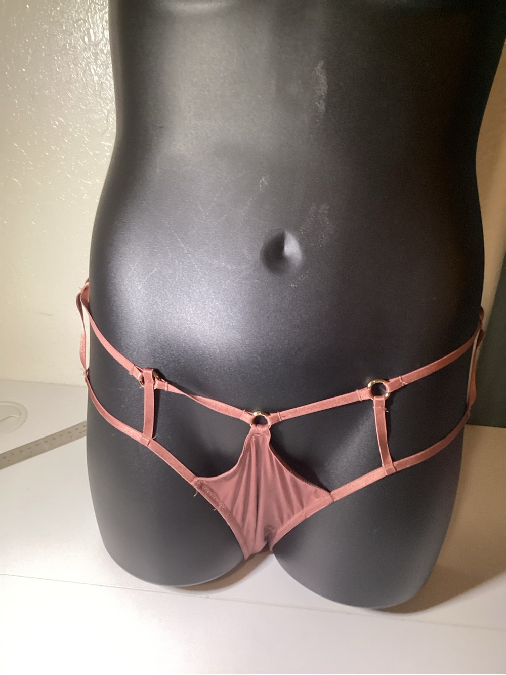Victoria's Secret Strappy Ring-Detail Bikini Panty – Dusty Rose